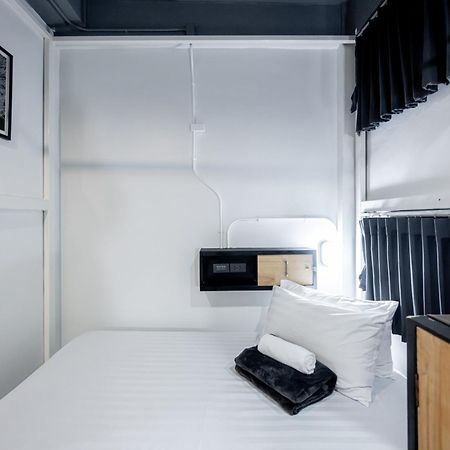 Vibes Hostel Bangkok Bagian luar foto