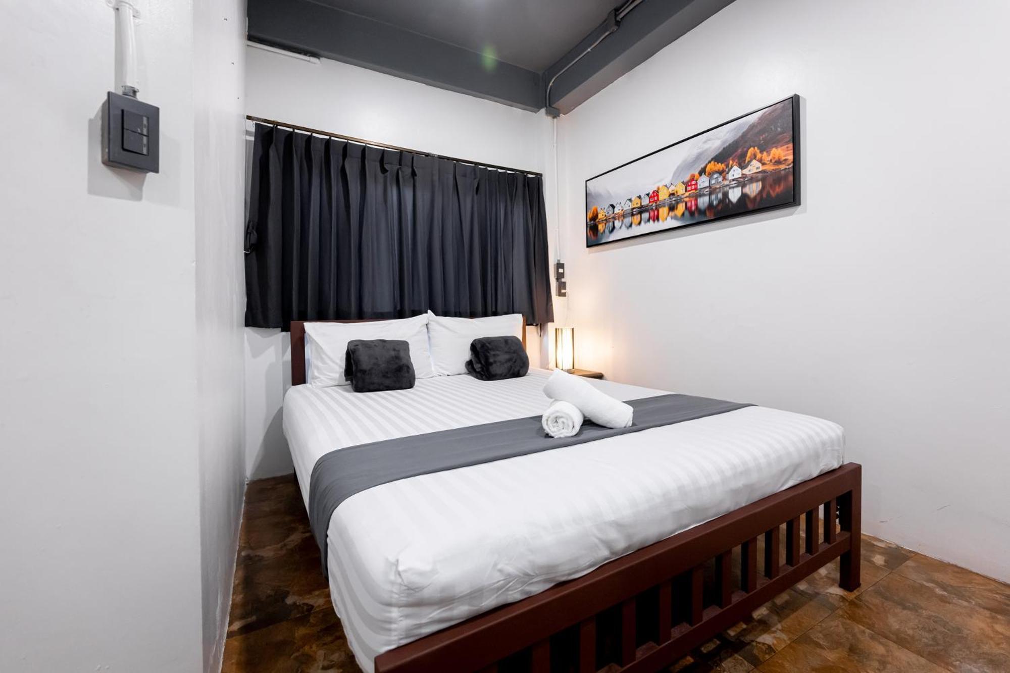 Vibes Hostel Bangkok Bagian luar foto