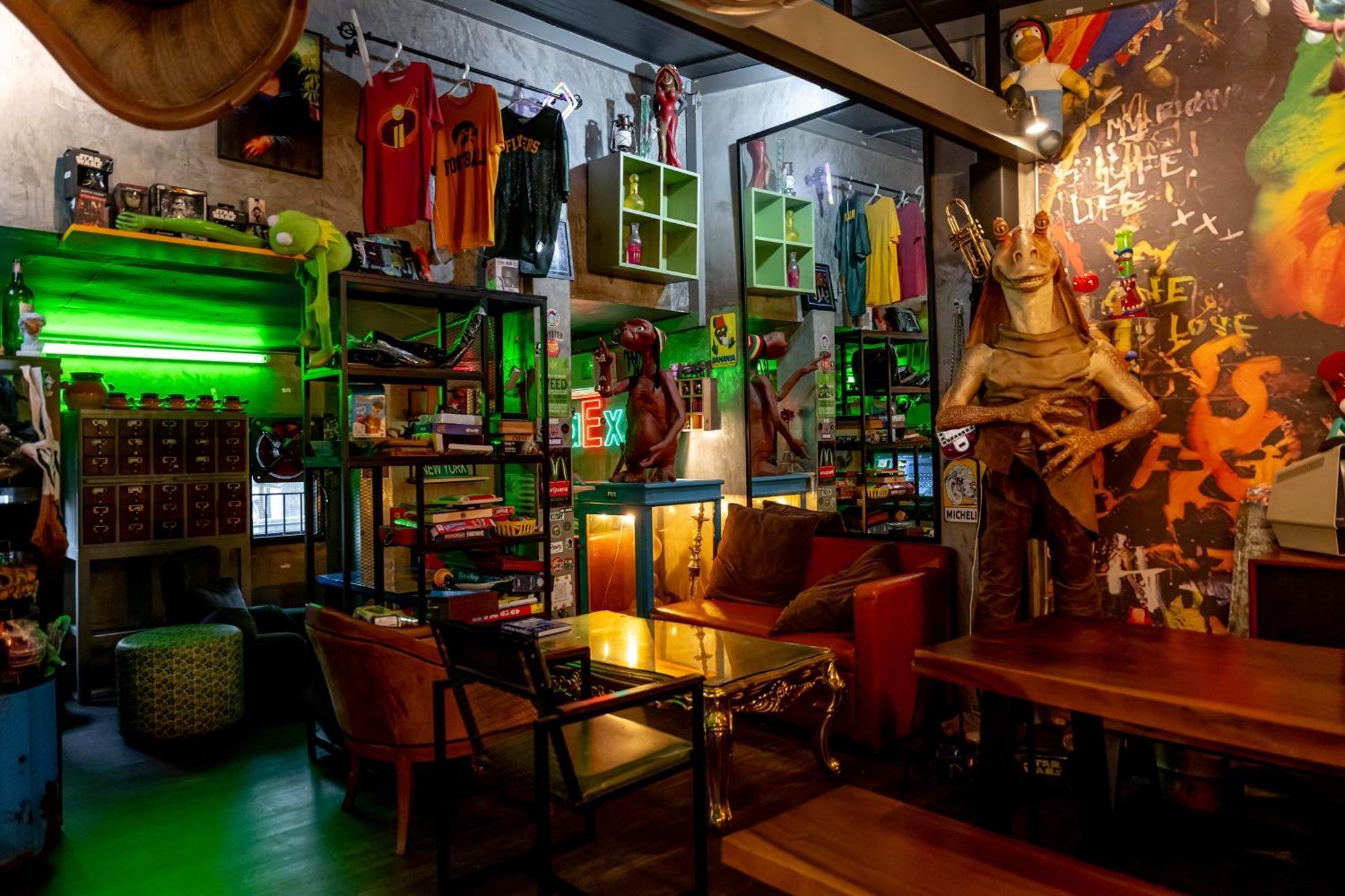Vibes Hostel Bangkok Bagian luar foto