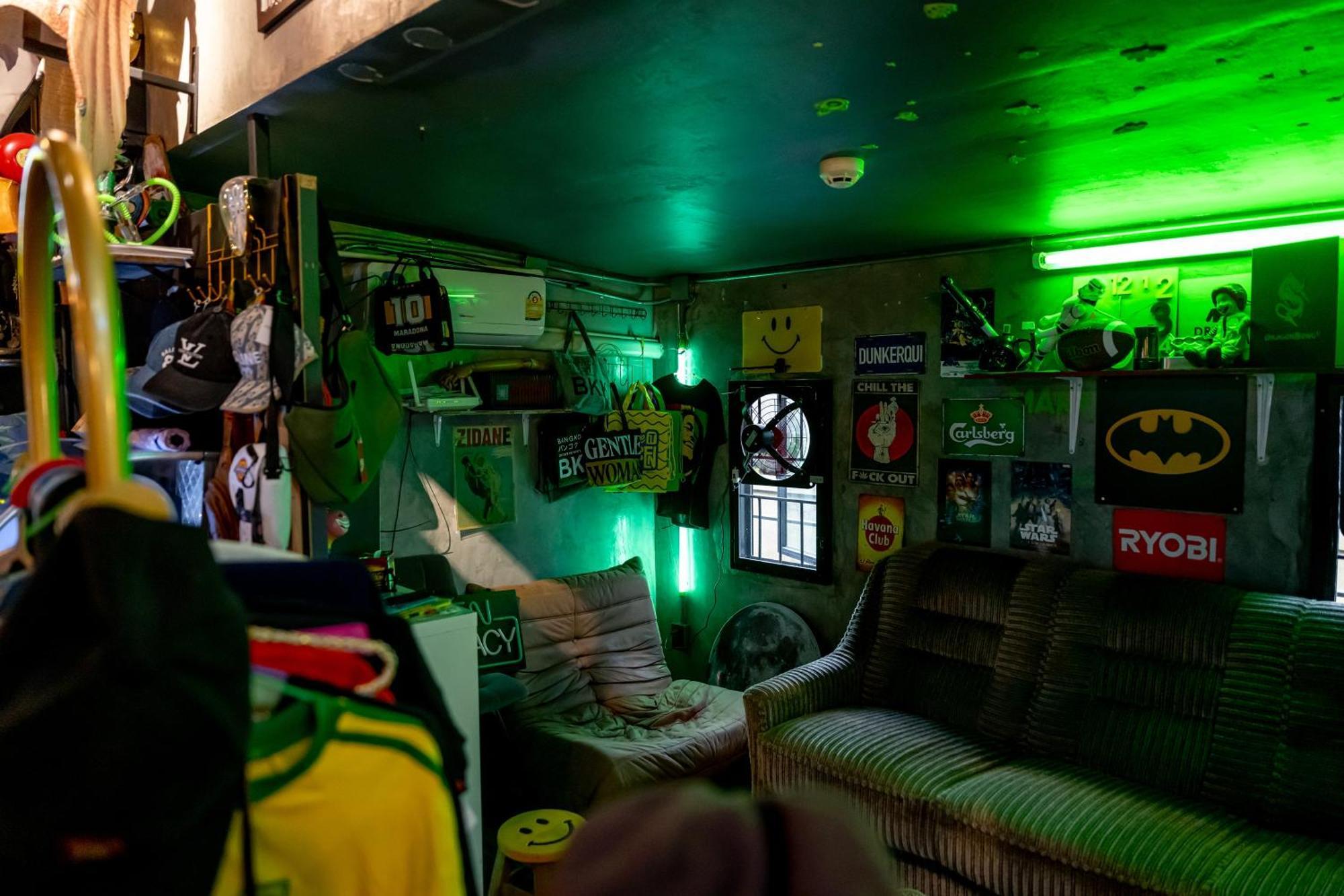 Vibes Hostel Bangkok Bagian luar foto